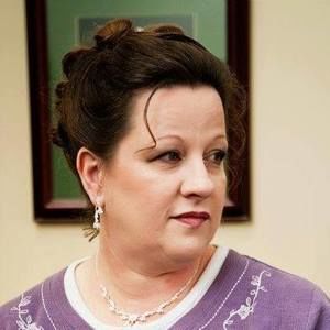 Meet your Posher, Suzanne